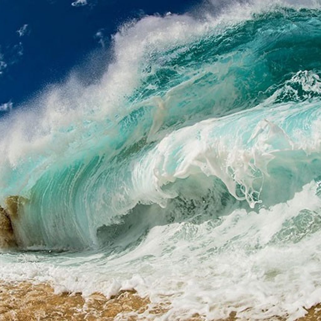 Грешные волны океана. Океан волны. Море, волны. Красота моря. Красивые волны.